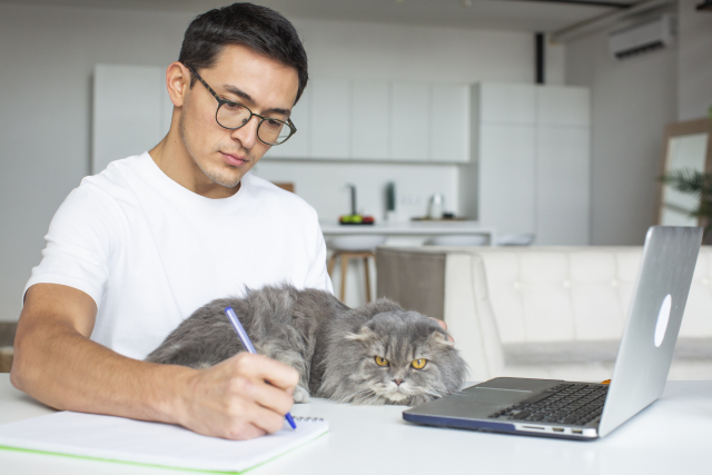 お迎えする犬猫の習性や飼い方、寿命や大きさなどの情報収集をしていますか？